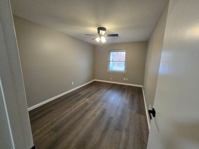 Building Photo - 2012 Ebbtide Ln