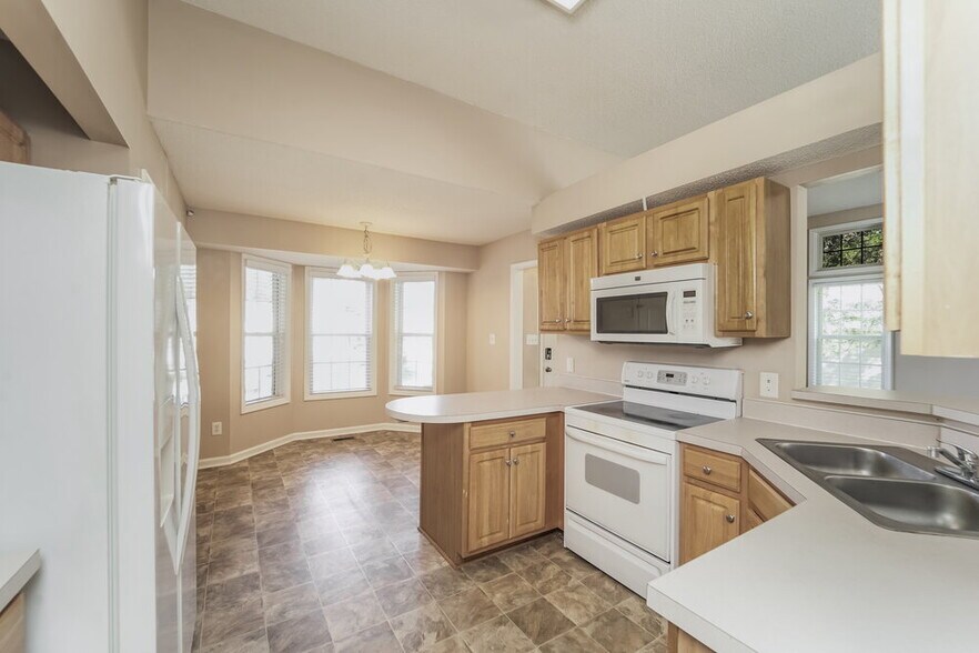 Building Photo - 1231 Piney Church Rd