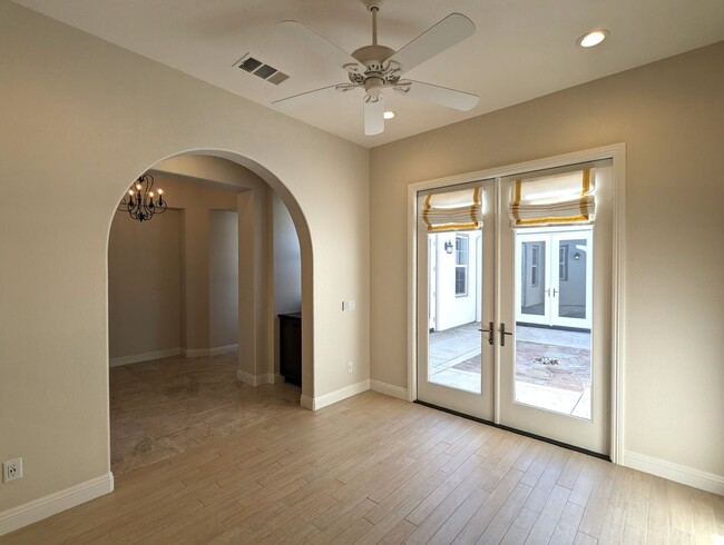 Building Photo - 6217 Alverton Dr