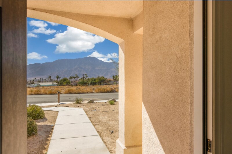 Building Photo - 66560 Ocotillo Rd