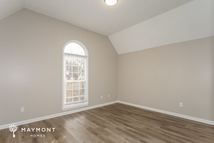 Building Photo - 1875 Carlyn Cove