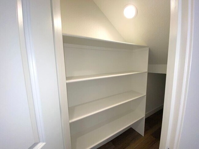 Building Photo - Built 2023! NW Reno 3 Bedroom House - Downstairs Masterbedroom/Masterbath