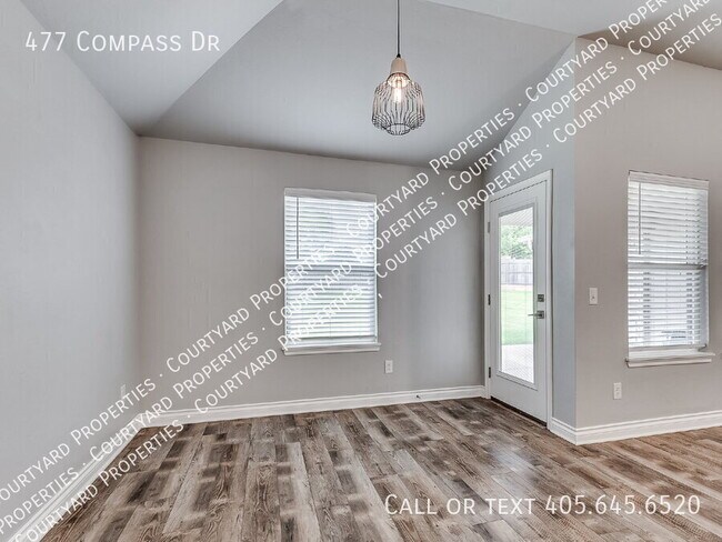 Building Photo - 477 Compass Dr