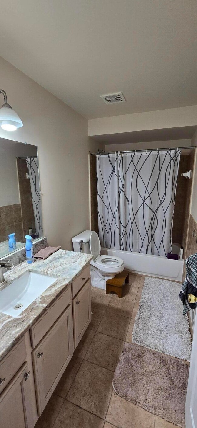 Building Photo - 40184 Long Horn Dr