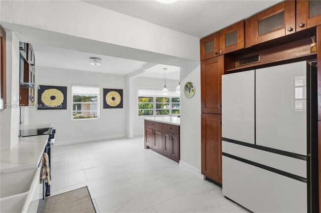 Building Photo - 72 Palmetto Dr
