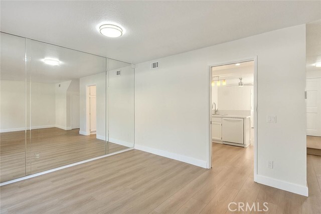 Building Photo - 25205 Chestnutwood