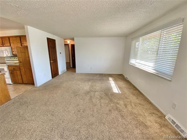 Building Photo - 6724 Yarrow St