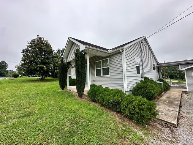 Building Photo - 2 Bedroom 1 Bath House in Benton