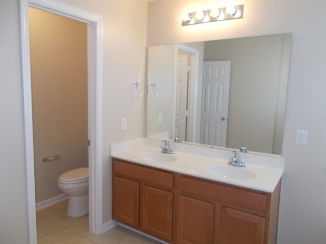 Building Photo - 1963 Trace Creek Dr