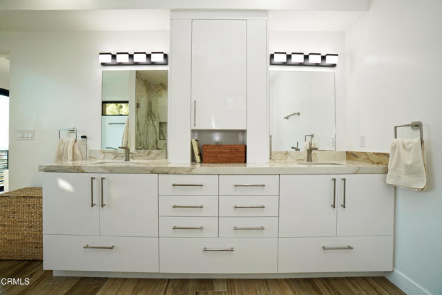 Building Photo - 6565 Pickwick St