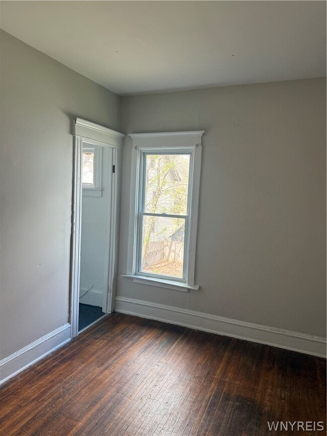 Building Photo - 238 Oxford Ave