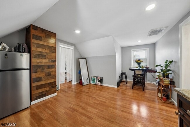 Building Photo - 133 Franklin Ave