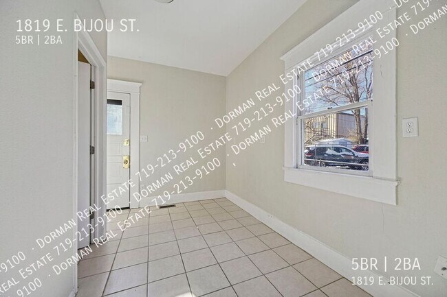 Building Photo - 1819 E Bijou St