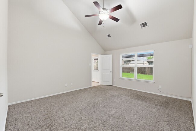 Building Photo - 22014 Pheasant Bend Ln