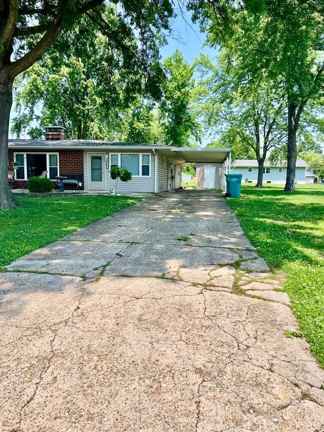 Primary Photo - Duplex | 1 Bed | 1 Bath
