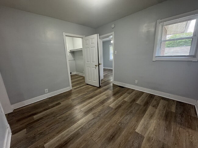 Building Photo - "Charming 3-Bed Home in Springfield with Spacious 1245 Sq Ft Layout!"