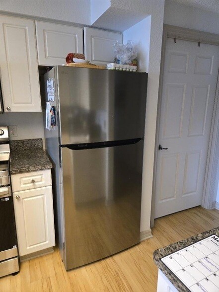 Building Photo - 3019 Alcazar Pl