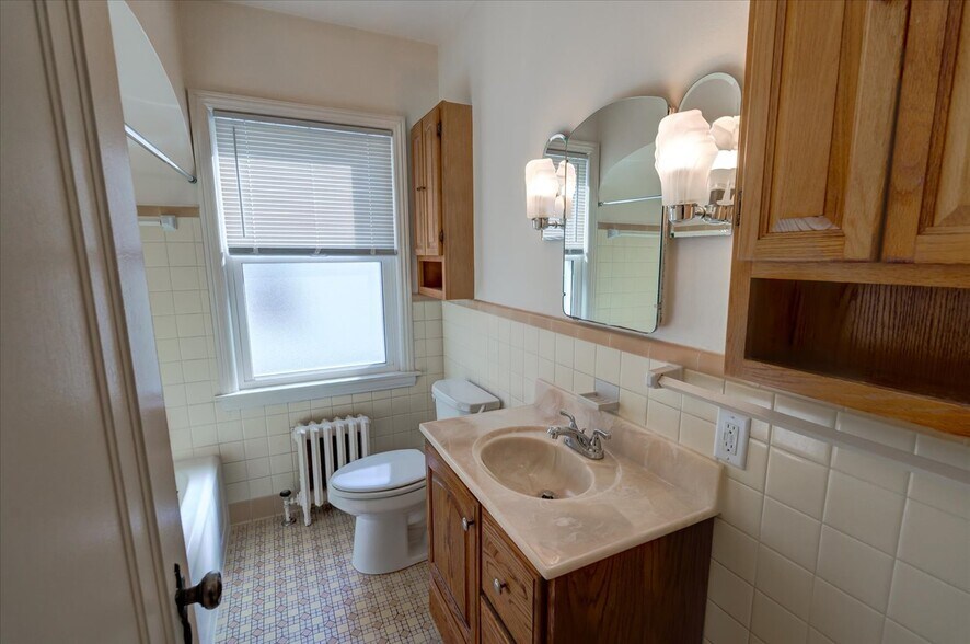 Building Photo - 2615 Stevens St