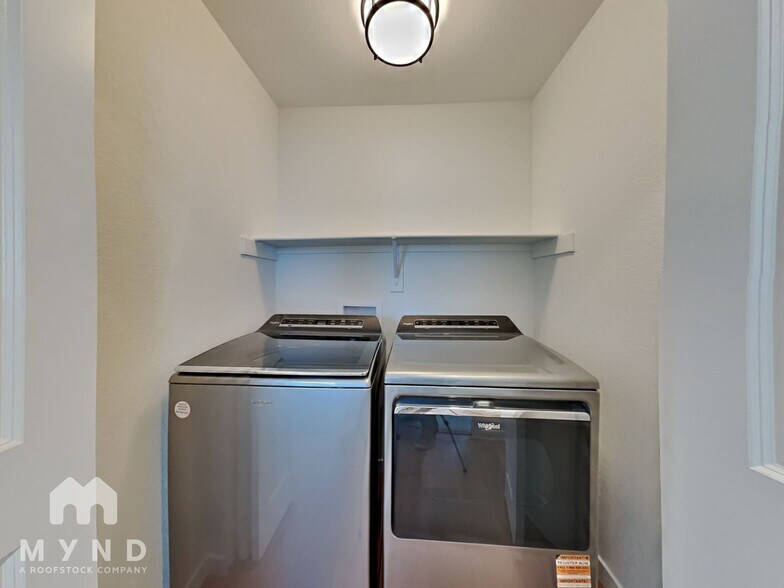 Building Photo - 3595 Mission Bay Ct