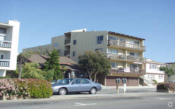 Building Photo - 296 Hermosa Ave