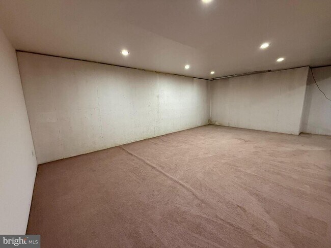 Building Photo - 2605 Gramercy Way