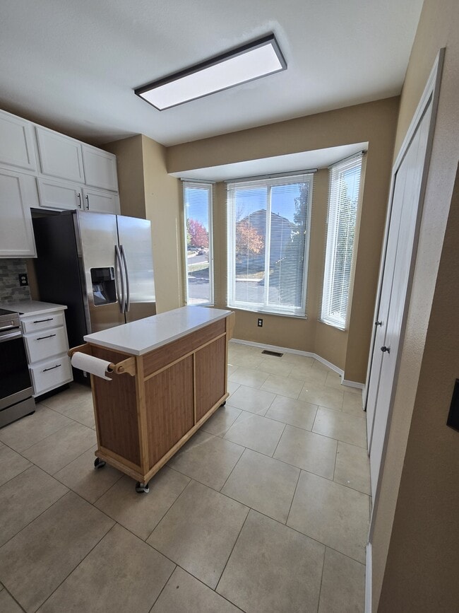 Building Photo - 4280 Solarglen Dr