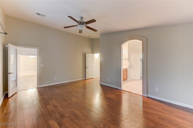 Building Photo - 8647 Majestic Vision Way