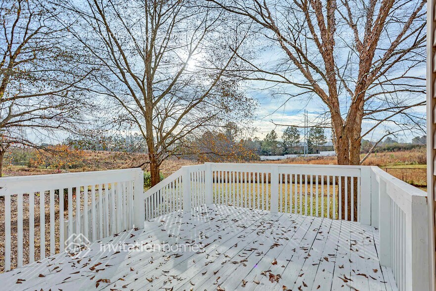 Building Photo - 4271 Willow Ridge Rd