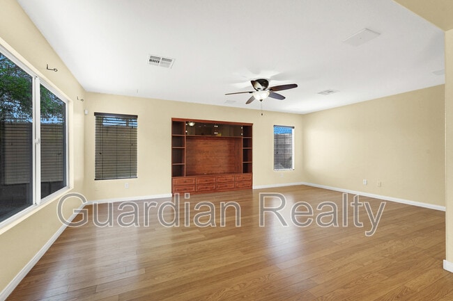 Building Photo - 6510 Samba Ave