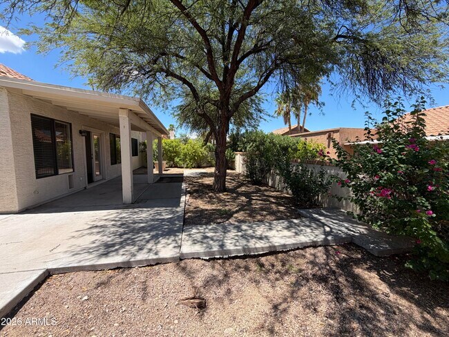 Building Photo - 14607 N Olympic Way