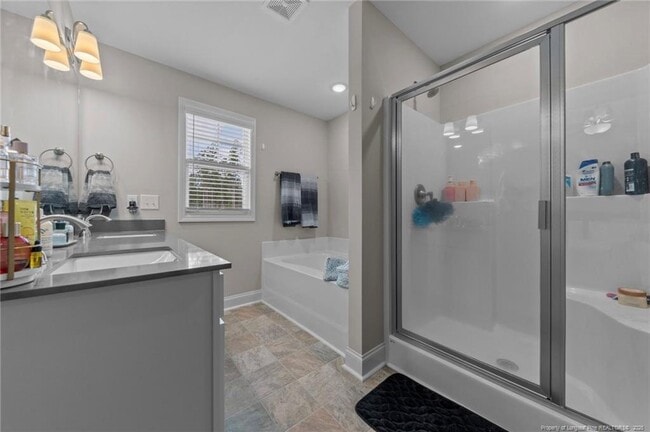 Building Photo - 212 Flying Bolt Dr