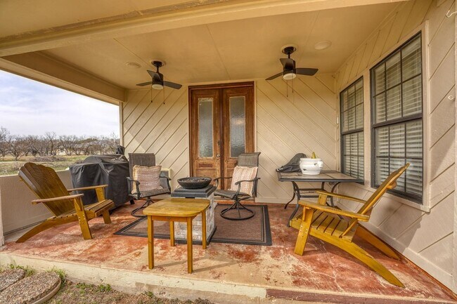Building Photo - 603 Sunray