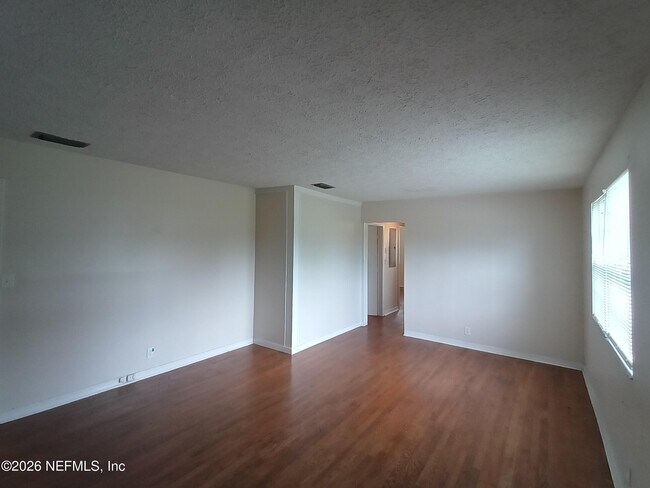 Building Photo - 4919 Avent Dr