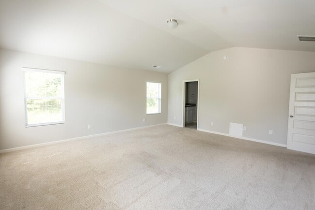 Building Photo - 1115 Dietrich Ln