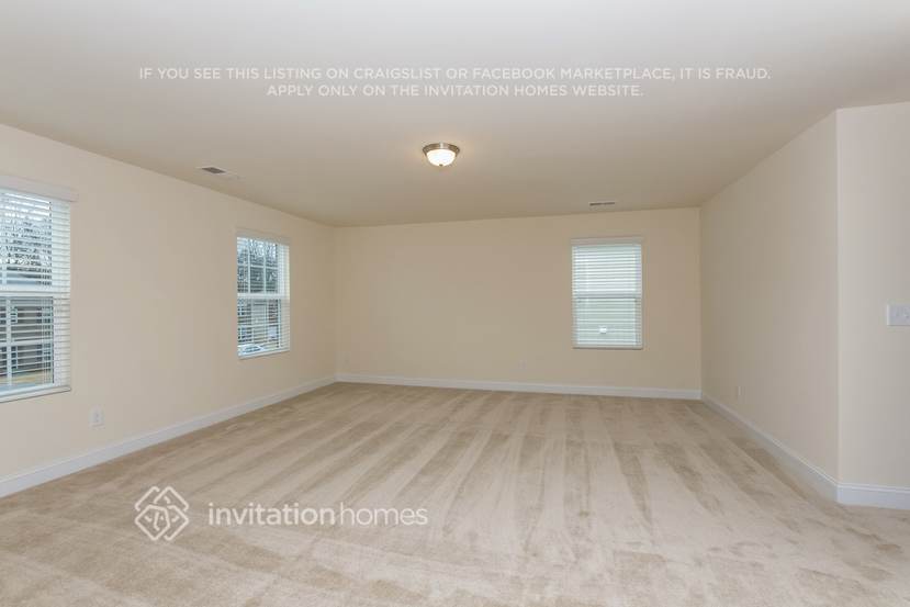 Building Photo - 155 Sassafras Rd