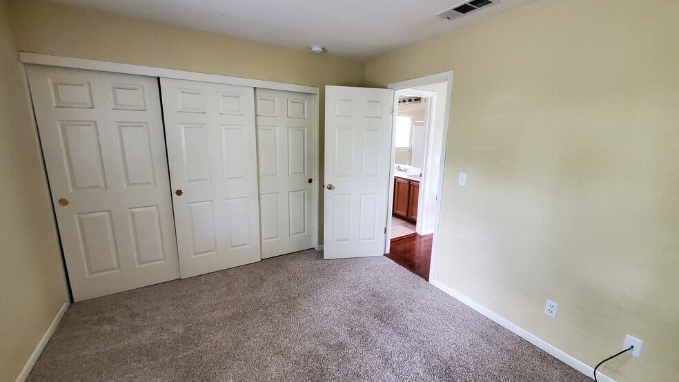 Building Photo - 9361 La Tonis Way