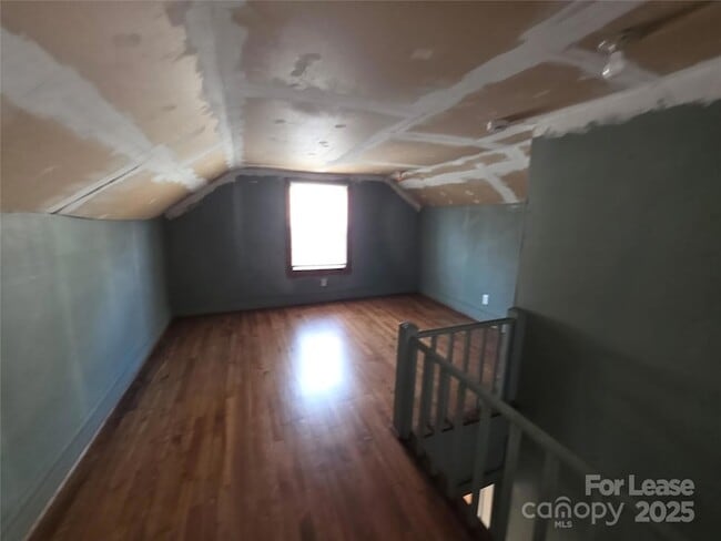 Building Photo - 2409 Commonwealth Ave