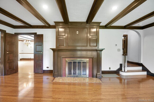 Building Photo - 46 Fenimore Rd