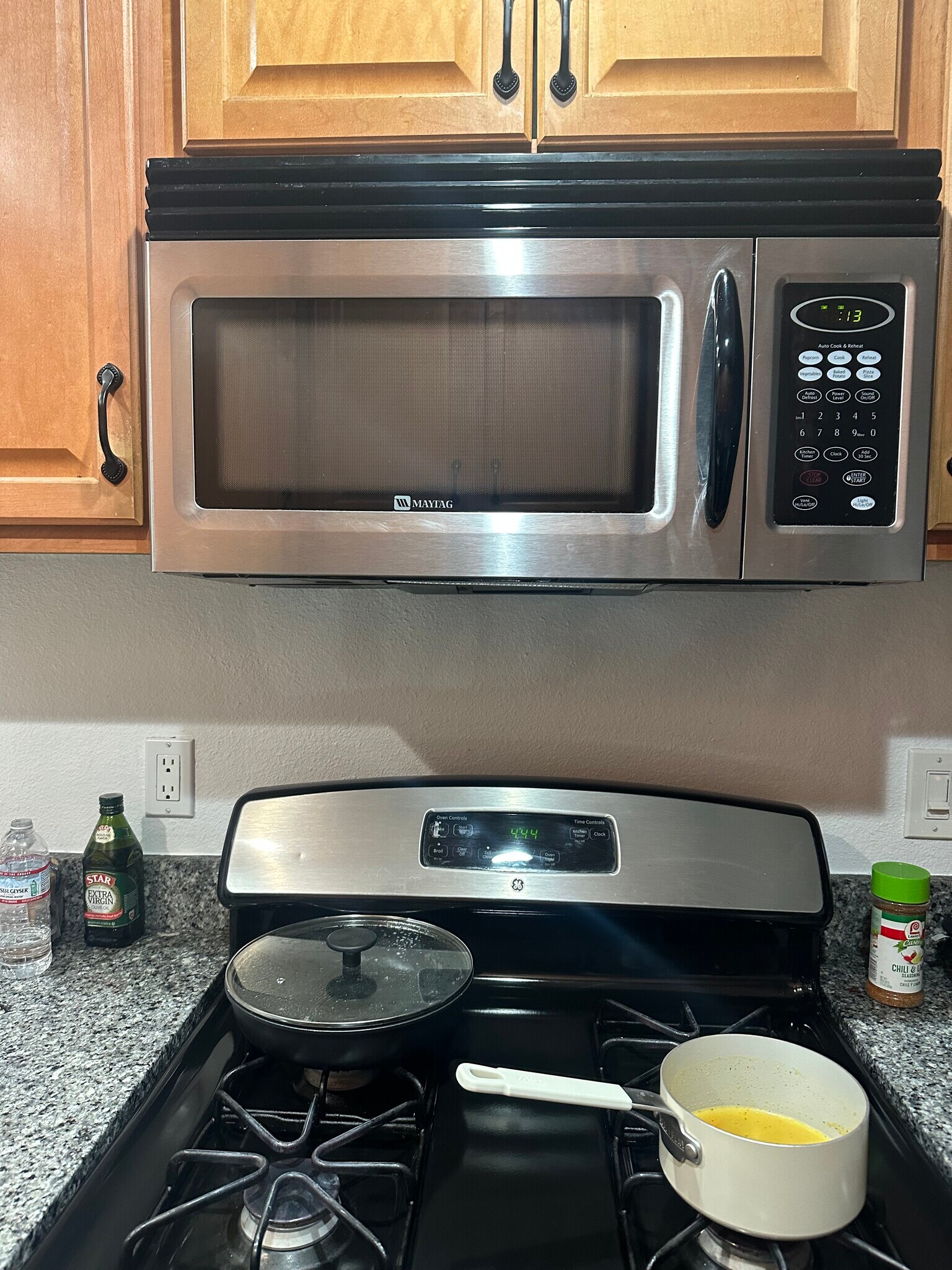 Building Photo - 1444 W 8th St