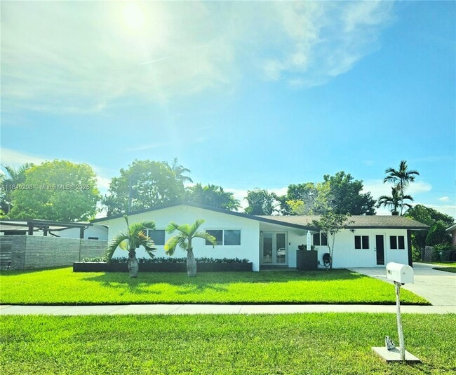 Primary Photo - 19000 Sterling Dr
