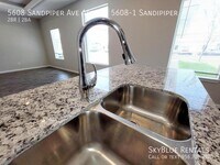 Building Photo - 5608 Sandpiper Ave
