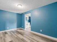 Building Photo - 621 7th St