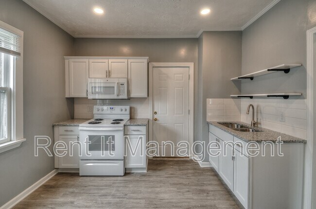 Building Photo - 3940 Arbor St