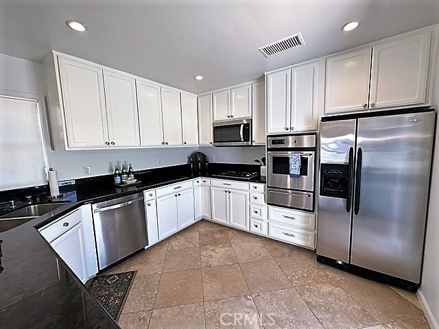 Building Photo - 3717 Cherry