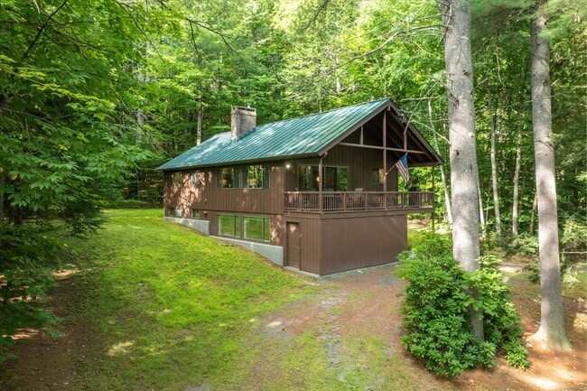 Building Photo - 1138 River Rd