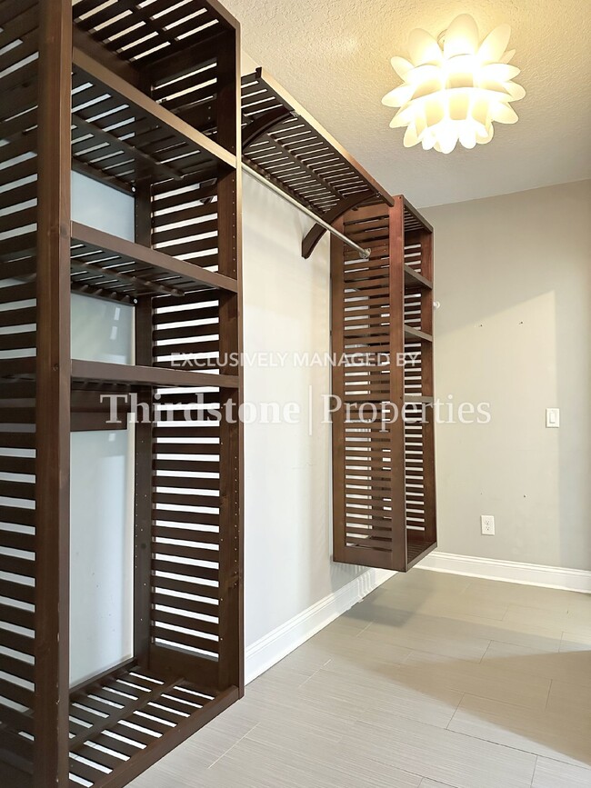 Building Photo - 1439 Dancy St