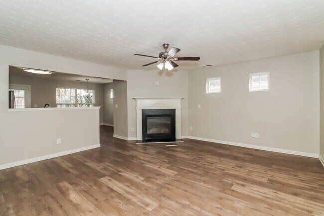 Building Photo - 236 Arrowhead Dr