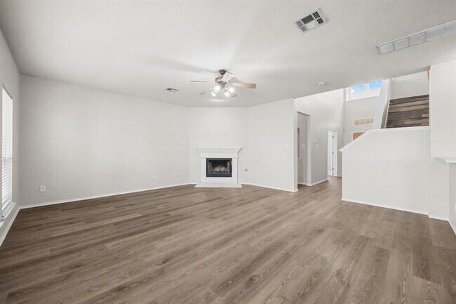 Building Photo - 2049 Rachel Ln