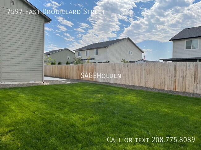 Building Photo - 7597 E Drouillard St