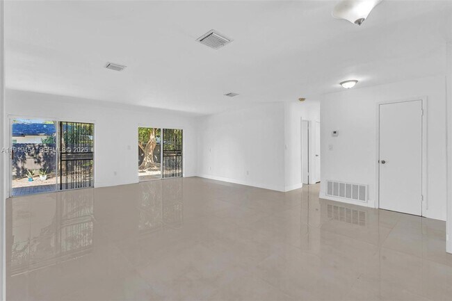 Building Photo - 13011 SW 80th St